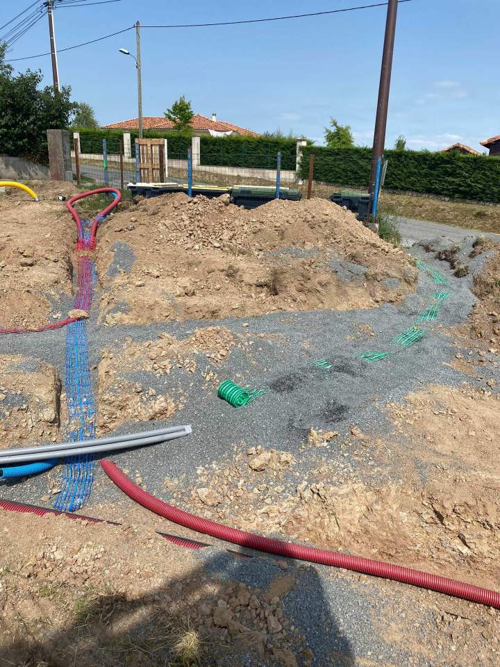 Une entreprise spécialisée dans les travaux de viabilisation de terrain